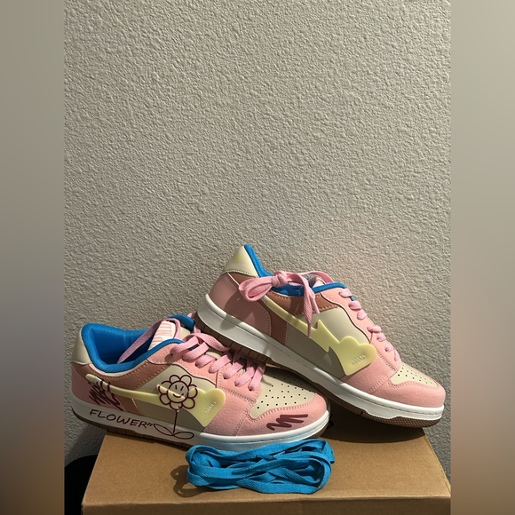 supermade Shoes - Sunflower Couple Sports Skate Shoes – Pastel Pink Size US men 8/ women 9.5 – NIB